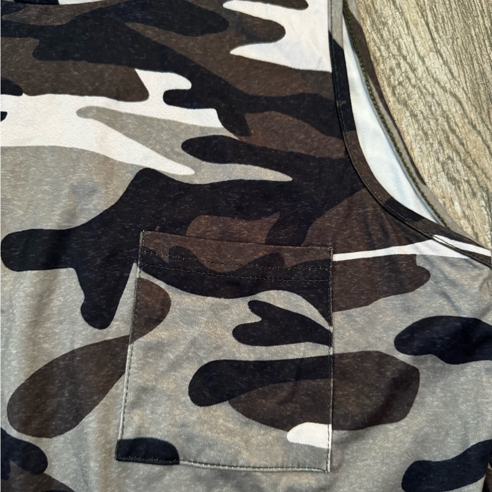 Hount Tank - Picture 2 of 5